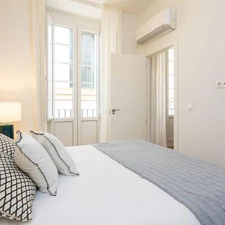 Beautiful Apartment In Malaga Exterior photo